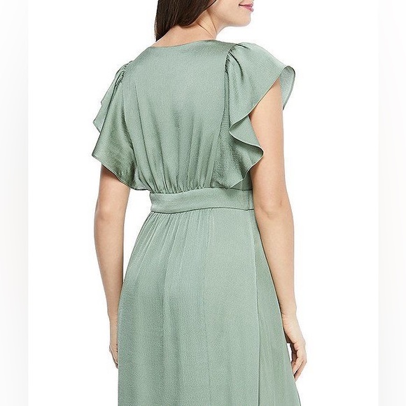 Gal Meets Glam - Torey - Picture 7 of 7